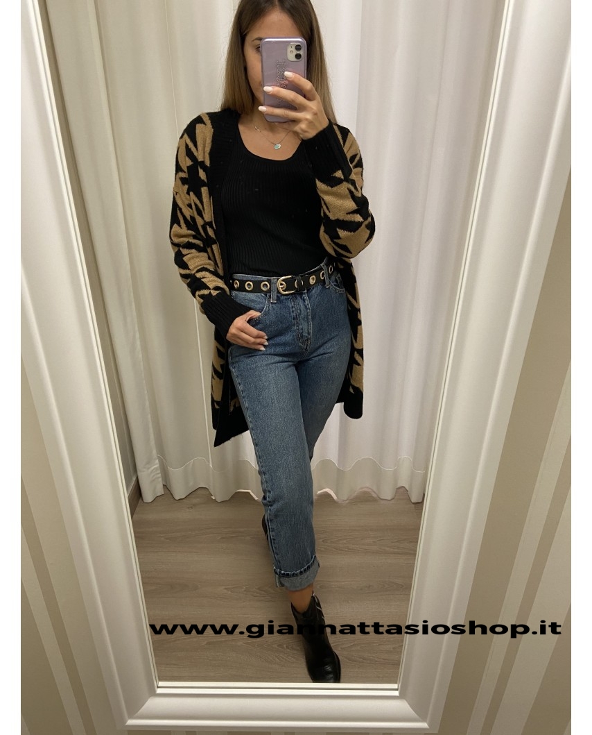 Jeans vita alta con risvolto